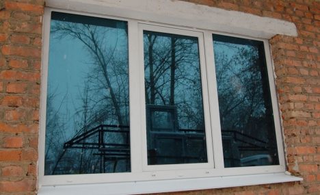 195 468x285 - Стоит ли тонировать окна в квартире?